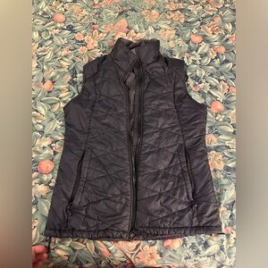 Women’s black down vest x small eastern mountain sport